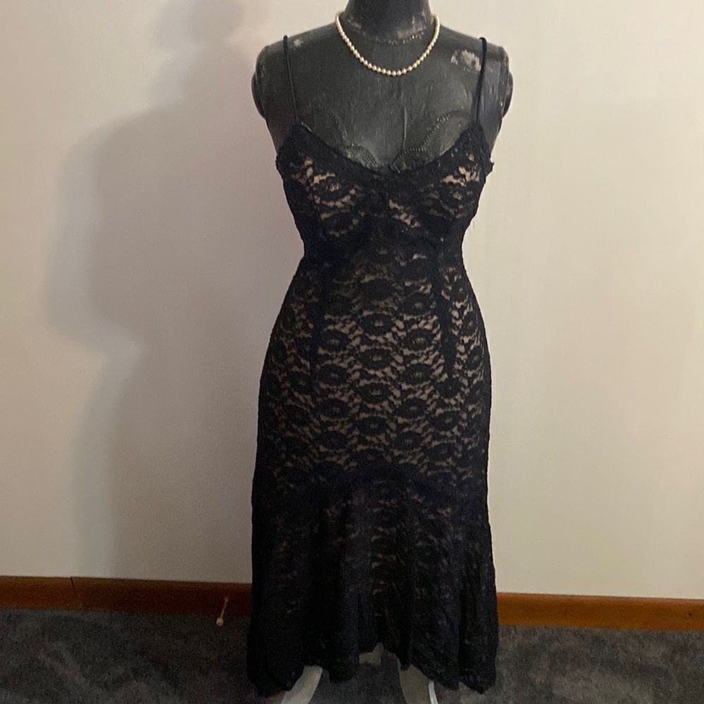 Betsy & Adam by Linda Bernell Black/Cream slip dress, size 8